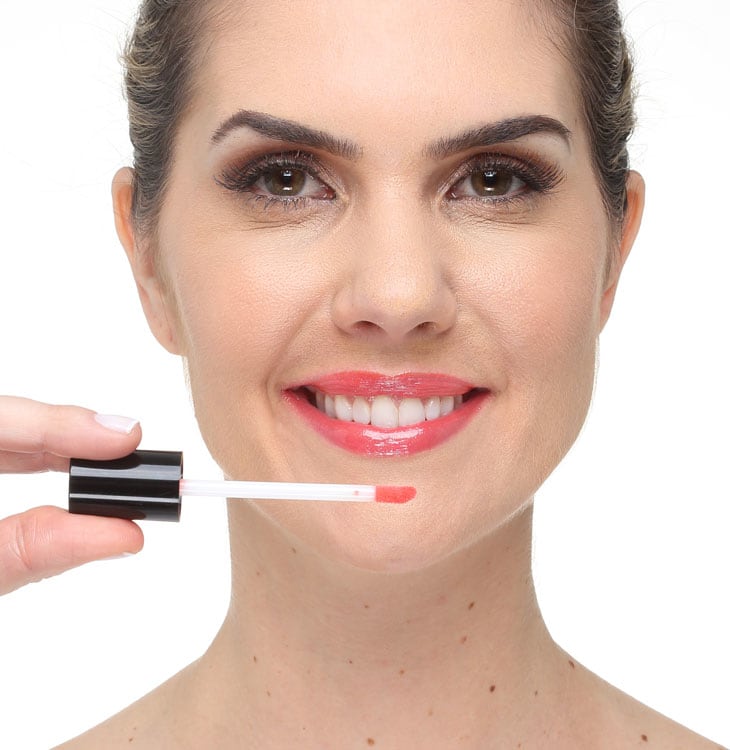Revlon Super Lustrous Lip Kiss Me Coral - Gloss Labial 3,8ml