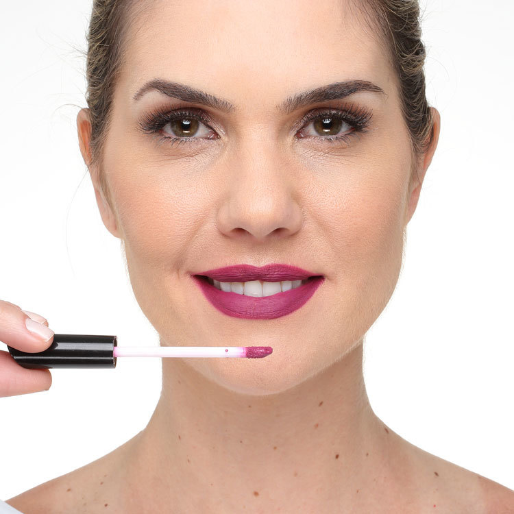 Vult Make Up 04 - Batom Líquido Matte 6g