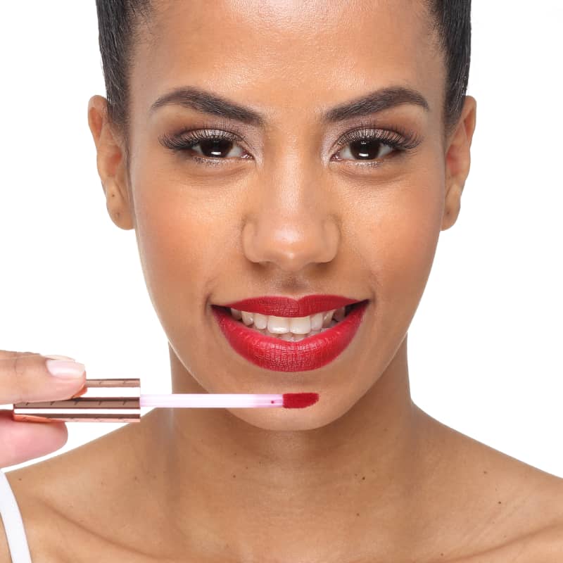 Hot MakeUp Kiss Me More KL10 Runway - Batom Líquido Matte 2,2g